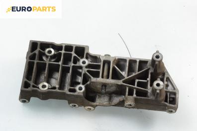 Лапа двигател за Volvo V40 Estate (07.1995 - 06.2004) 1.8, 115 к.с.