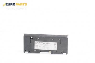 Усилвател антена за Audi A4 Cabrio B7 (04.2002 - 03.2009), № 8H0 035 225 H